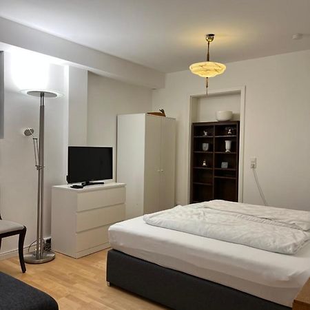 privates Doppelzimmer mit separatem Eingang Utting am Ammersee Exterior foto